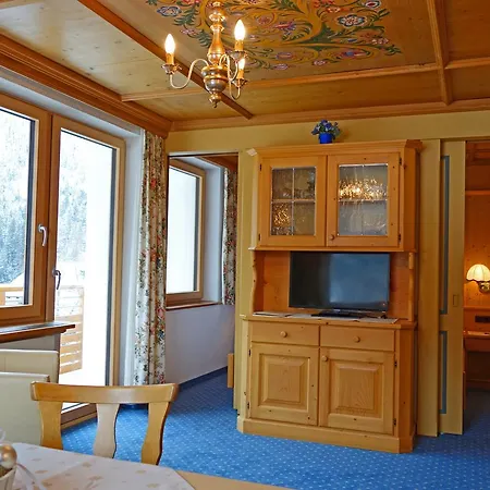 Aparthotel Alkira 3*