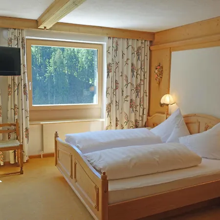 Alkira 3*